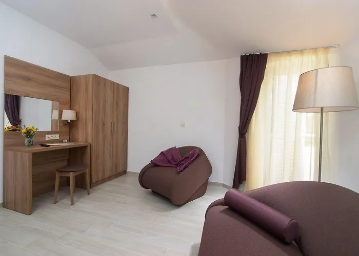 Ξενοδοχείο Biokovo 4*